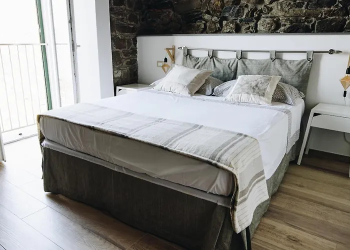 Punto Zero קורניליה